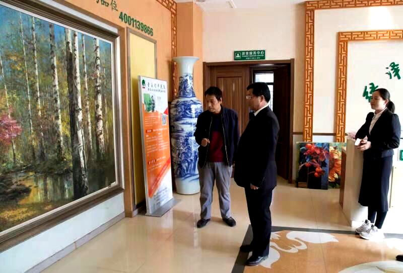 陶洪君会长到青岛西海岸新区画家村参观考察